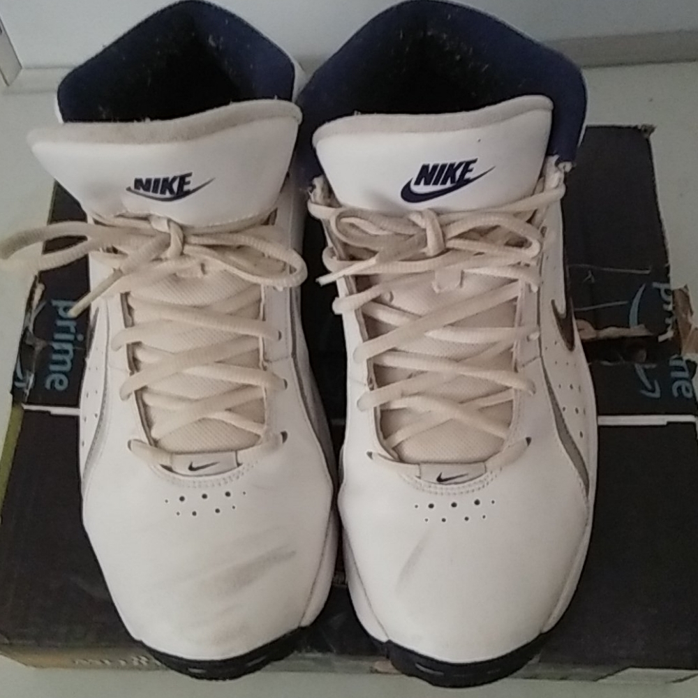 Nike high top basketball shoes